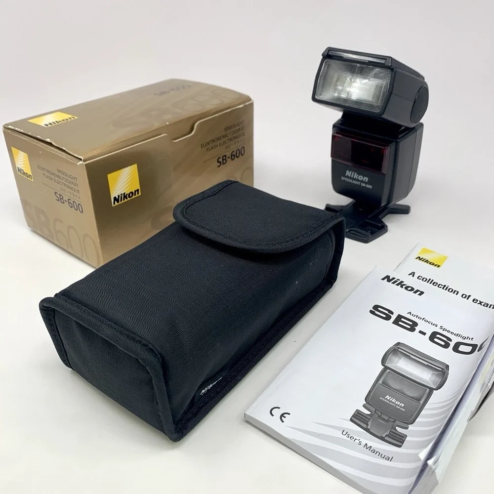 Nikon Speedlight SB-600 Shoe Mount Flash w/Box & Soft Case Tested